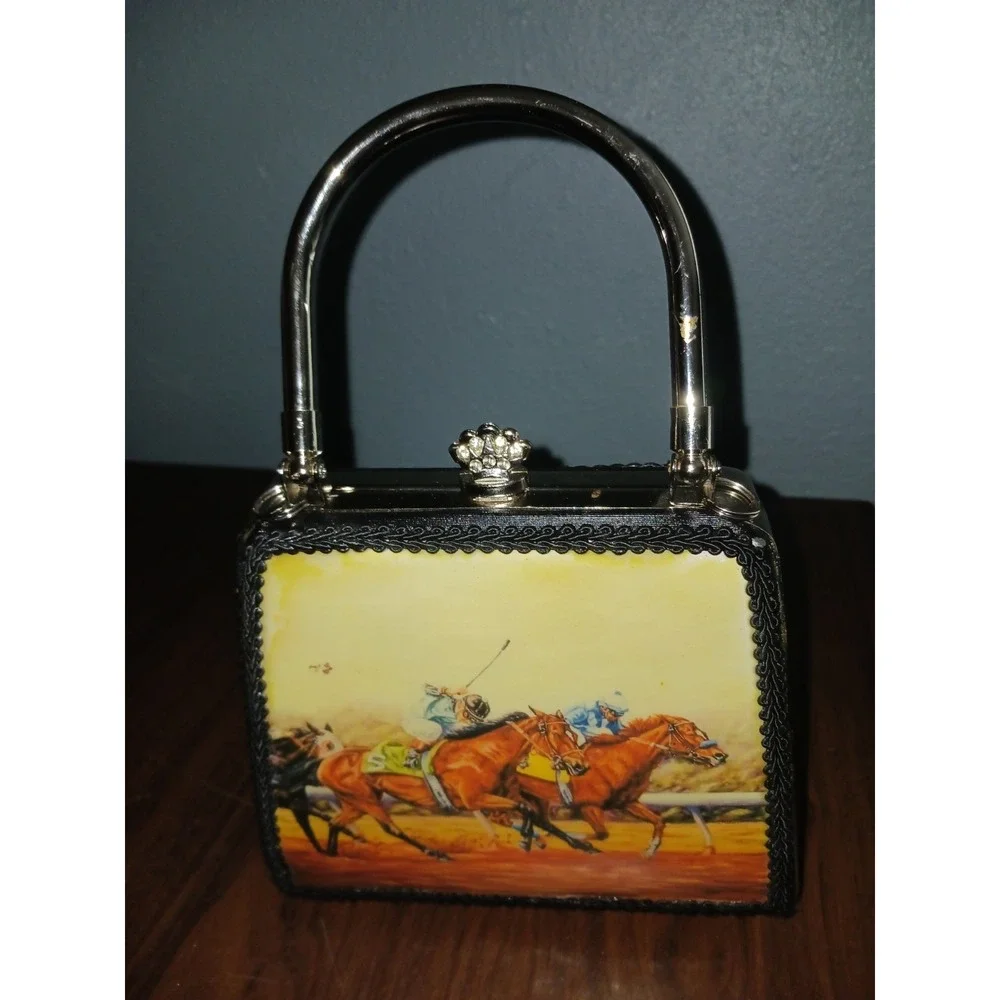 Classic Style Box Bag Hard Case with Horse Racing Scene 5 x 6 inches
